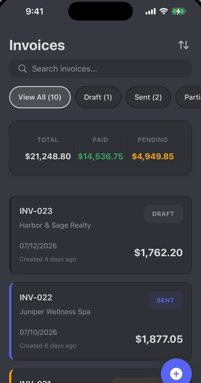 Invoice list showing paid and pending totals with status pills for draft, sent and partially paid