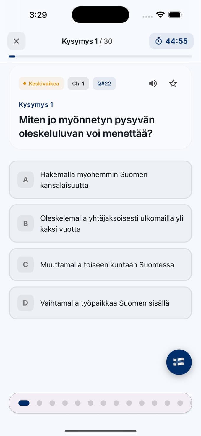 Ajastettu harjoituskokeen kysymys Kansalaisuuskoe-sovelluksessa, kysymys 1/30 ja aikaa jäljellä 44 minuuttia 55 sekuntia: miten jo myönnetyn pysyvän oleskeluluvan voi menettää, neljä vaihtoehtoa
